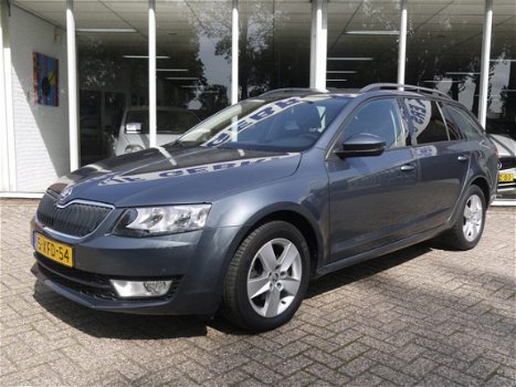 Skoda Octavia Combi - 1.2 TSI Greentech Businessline *Navigatie* Export - 1