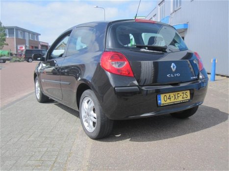 Renault Clio - 1.2-16V Business Line Airco Inruil Mogelijk Met Nieuwe Apk - 1