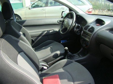 Peugeot 206 - 1.4 One-line - 1