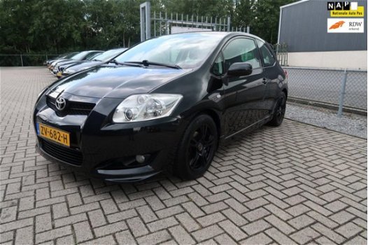 Toyota Auris - 1.6-16V Sol - 1