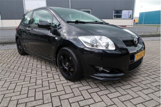 Toyota Auris - 1.6-16V Sol - 1