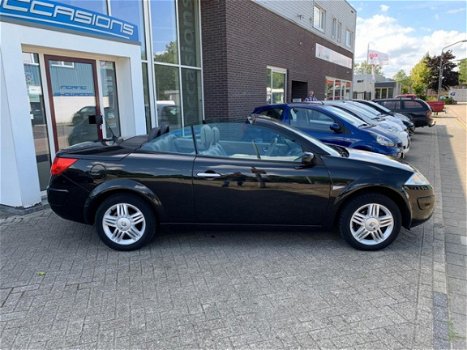 Renault Mégane coupé cabriolet - 1.6-16V Privilège Luxe - 1