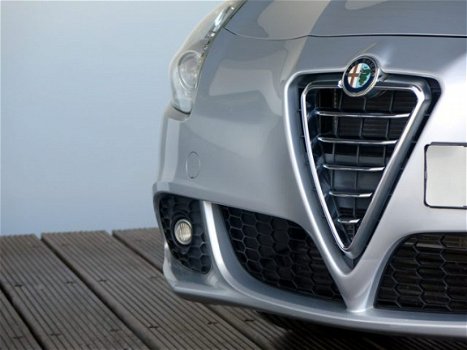 Alfa Romeo Giulietta - 1.4T Distinctive / Navigatie / Climate control - 1