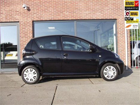 Toyota Aygo - 1.0-12V Access nu incl 3 maanden garantie - 1