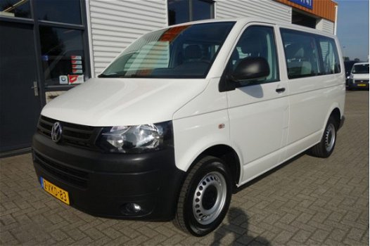 Volkswagen Transporter Kombi - 2.0 TDI L1H1 Trendline 9 persoons BPM vrij / airco / lease vanaf € 26 - 1