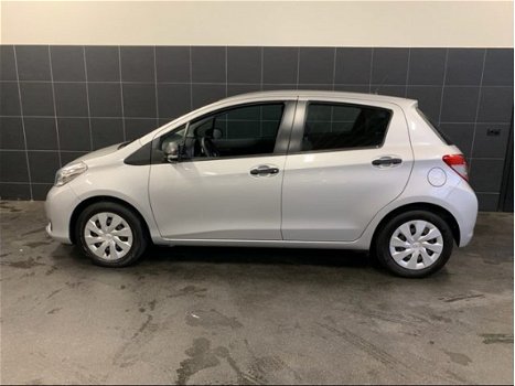 Toyota Yaris - 1.3 VVT-i Comfort Airco Auto is in echte Nieuwstaat - 1