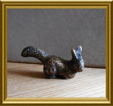 Klein oud bronzen beeldje : eekhoorn brons // small bronze squirrel - 1