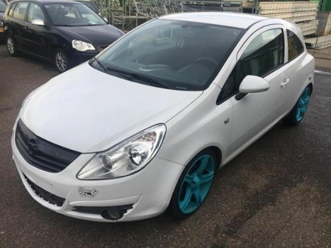 Opel Corsa - 1.4-16V Sport - 1