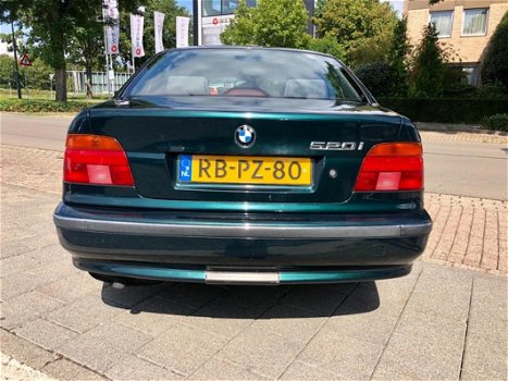 BMW 5-serie - 520i Executive Aut Clima Elek Pakket Lmv Topstaat - 1