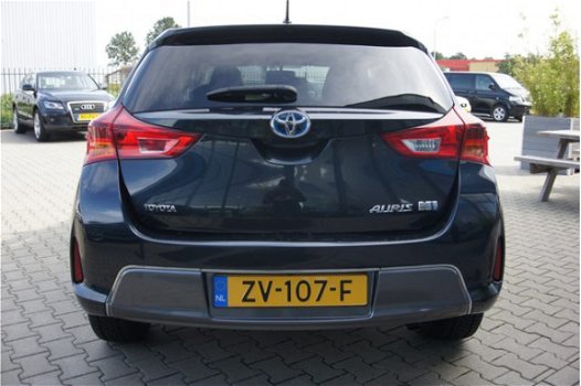 Toyota Auris - 1.8 Hybrid Lease Navigatie, achteruit camera, Lm Velgen - 1