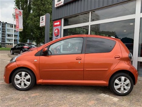 Toyota Aygo - 1.0 VVT-i Dynamic Orange, Airco, Automaat - 1