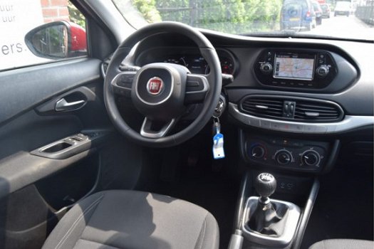 Fiat Tipo Stationwagon - 1.4 T-JET 16V 120PK BUSINESS, NAVIGATIE, LM velgen, NIEUWSTAAT - 1