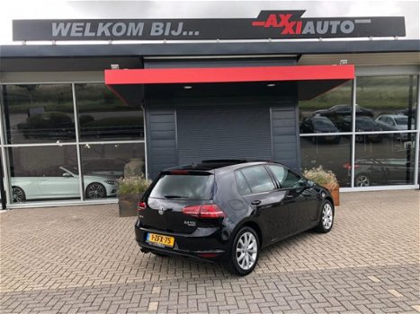 Volkswagen Golf - 2.0 TDI Highline *Pano*Navi*Alcantara*Trekhaak - 1