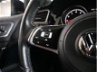 Volkswagen Golf - 1.2 TSI Highline R-line , NAP , automaat , navigatie , - 1 - Thumbnail