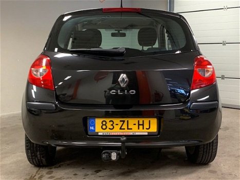 Renault Clio - Iii 1.2 SPECIAL LINE TREKH. AIRCO *74091KM - 1