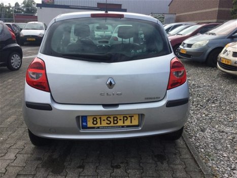 Renault Clio - 1.6-16V Dynam.Luxe - 1