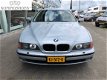 BMW 5-serie - 528i Executive Youngtimer - 1 - Thumbnail