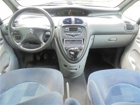 Citroën Xsara Picasso - 1.6i * Airco * Nw-Type * 5Drs * BUDGET - 1