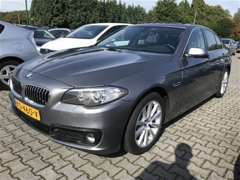 BMW 5-serie - 520d High Executive AUT. *XENON+LEDER+PANO+NAVI+PDC+ECC+CRUISE - 1