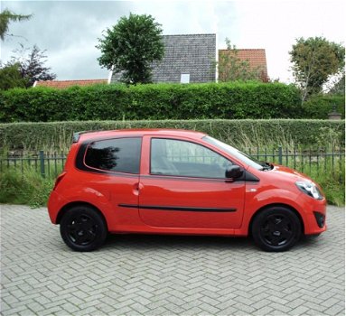 Renault Twingo - 1.2-16V Collection Airco lage km's RIJKLAAR - 1