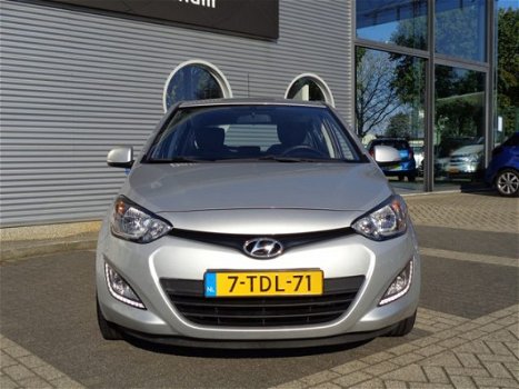 Hyundai i20 - 1.2i i-Motion AIRCO / LM-Velgen - 1