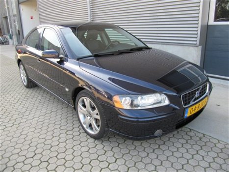 Volvo S60 - 2.4 T Aut. airco, pdc - 1