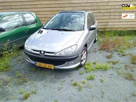 Peugeot 206 - 1.4 XS Premium ORG NED AUTO GEEN GRIJSE IMPORT AUTO ZEER LUXE UITVOERING - 1