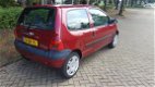 Renault Twingo - 1.2-16V Privilège met airco, CV+AB en elek. Pakket - 1 - Thumbnail