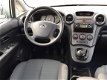 Kia Carens - 2.0 CVVT X-tra, AIRCO, 4X ELEK-RAMEN, CENT-VERGRENDELING, NAVIGATIE-RADIO-CD, LM-VELGEN - 1 - Thumbnail