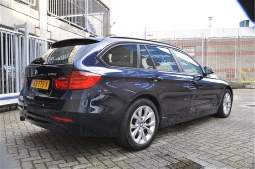 BMW 3-serie Touring - 318d High Executive - 1