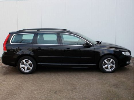 Volvo V70 - 2.0 D3 Polar+ Leder Xenon Harman Kardon - 1