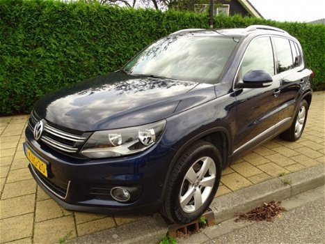 Volkswagen Tiguan - 1.4 TSI 122PK BMT SPORT en STYLE - 133846 Km - Navi - Electr pak - 1