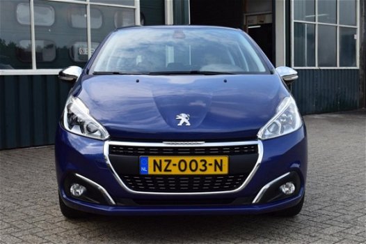 Peugeot 208 - 1.6 BlueHDI Executive Navi | PDC | LMV *All in prijs - 1