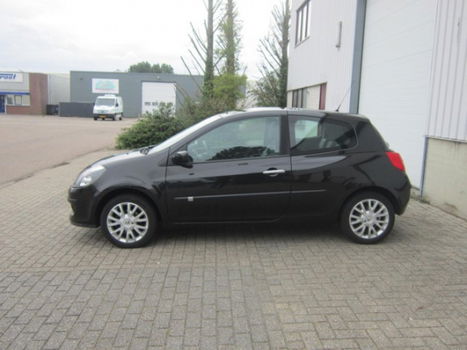 Renault Clio - 1.6-16V Dynamique S Zeer nette auto, dealer onderhouden. Cruise, Pano, Clima en LM Ve - 1