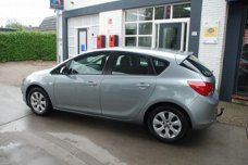 Opel Astra - 1.4 Turbo Edition