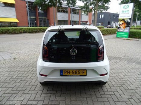 Volkswagen Up! - 1.0 BMT move up 5drs Navigatie - 1