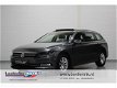 Volkswagen Passat Variant - 1.6 TDI 120 pk 360 Camera, Leder, Panoramadak, Navi, LED Koplampen, Adap - 1 - Thumbnail