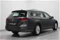 Volkswagen Passat Variant - 1.6 TDI 120 pk 360 Camera, Leder, Panoramadak, Navi, LED Koplampen, Adap - 1 - Thumbnail