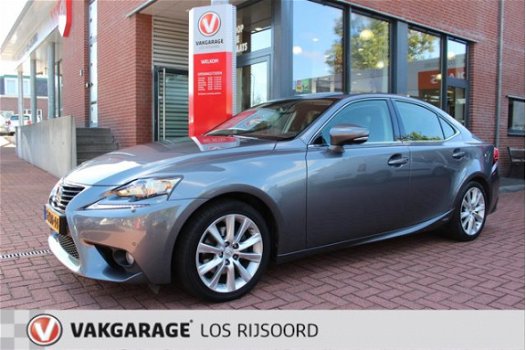 Lexus IS - 300H 2.5 HYBRID CVT Business Line - 1