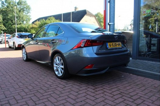 Lexus IS - 300H 2.5 HYBRID CVT Business Line - 1