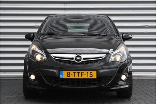Opel Corsa - 1.4 101PK 5-DRS COSMO OPC-LINE / NAVI / LEDER / XENON / CLIMA / PDC / 17
