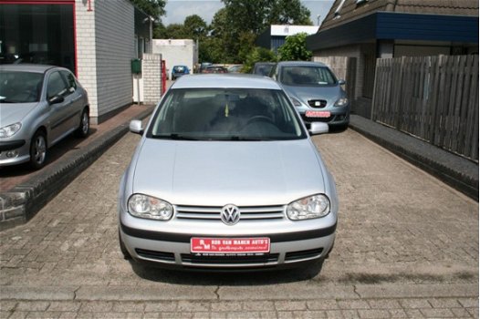 Volkswagen Golf - 1.6 Trendline - 1