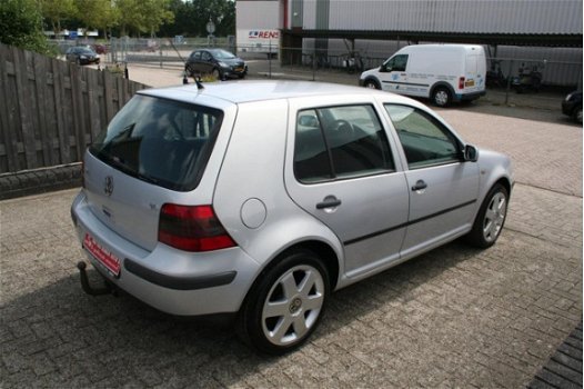 Volkswagen Golf - 1.6 Trendline - 1