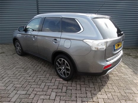 Mitsubishi Outlander - 2.0 PHEV Executive Edition X-Line EX BTW - 1