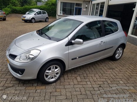 Renault Clio - 1.6-16V Dynamique S - 1