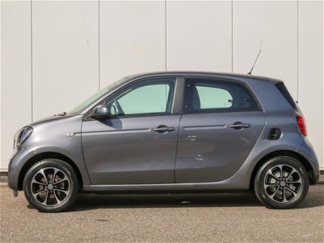 Smart Forfour - 66 kW automaat passion plus | cool & audio | comfort pakket - 1