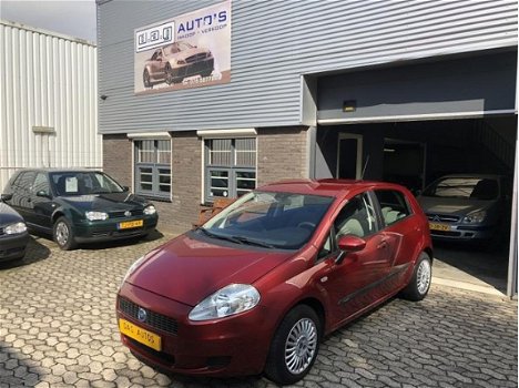 Fiat Grande Punto - 1.4 Dynamic 5DRSAIRCO ZEER NETTE GOED ONDERHOUDEN - 1