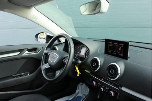 Audi A3 Sportback - 1.2 TFSI 110PK Adrenalin S-Line | S-Line Exterieur | Navigatie | Xenon | - 1