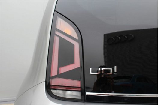 Volkswagen Up! - 1.0 60pk up beats /Demonstratie auto - 1
