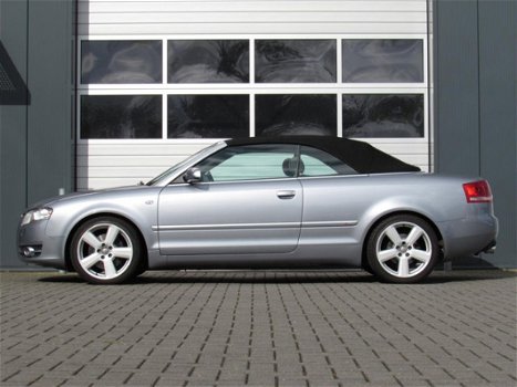 Audi A4 Cabriolet - 3.2 FSI quattro Pro Line Clima/Cruise/Elek.Ramen/Navi/C.V./PDC/Stoelverwarming - 1